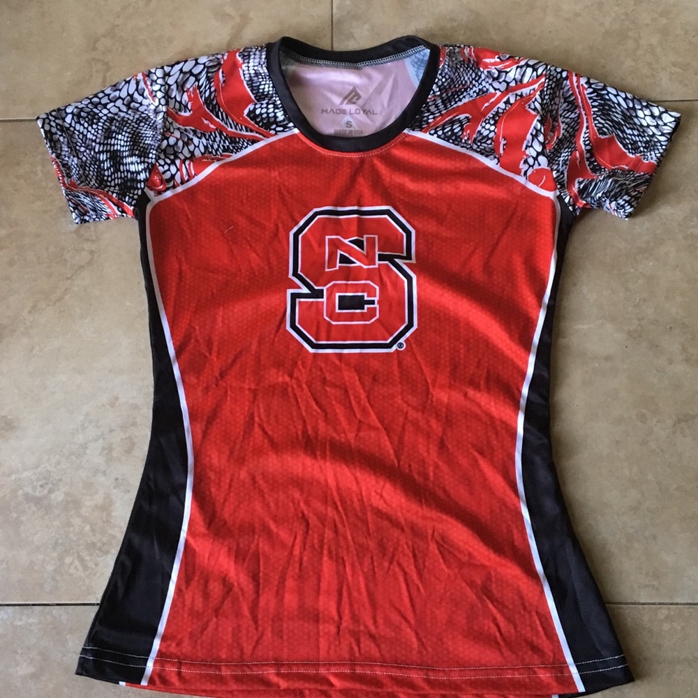 NC State Wolfpack Women’s Tee SM